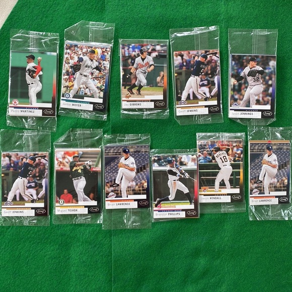 Leaf Baseball Cards 41 Packs - NWT - Sealed - Picture 8 of 9
